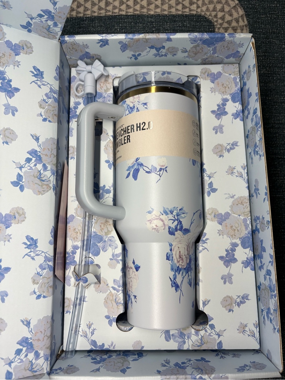 Stanley Floral Gift Box - Blue & Cream with Gold Accent - Picture 5 of 5